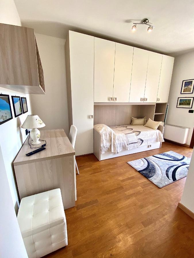 Dream Apartment Тосколано Мадерно Екстериор снимка