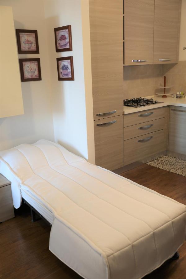 Dream Apartment Тосколано Мадерно Екстериор снимка