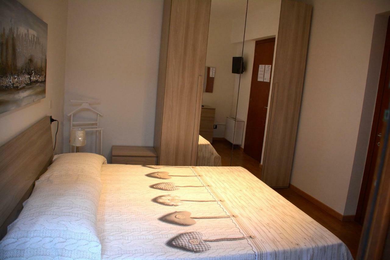 Dream Apartment Тосколано Мадерно Екстериор снимка